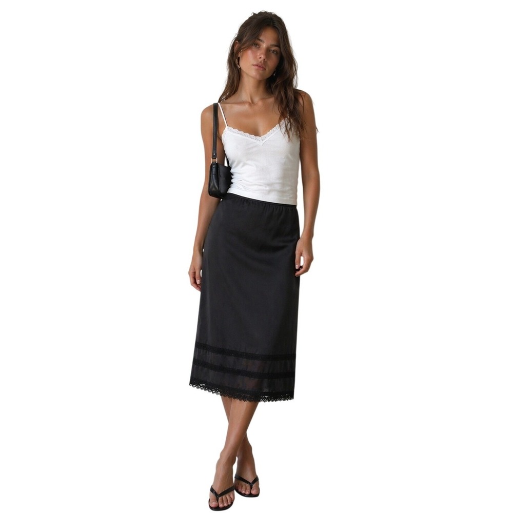 SEARS VTG Black Slip Skirt Lace Trim Satin Midi Skirt Minimalist Clean Girl‎ S